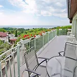 Hotel Amfora 3*