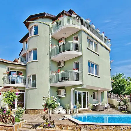 Amfora Hotel Saints Constantine and Helena