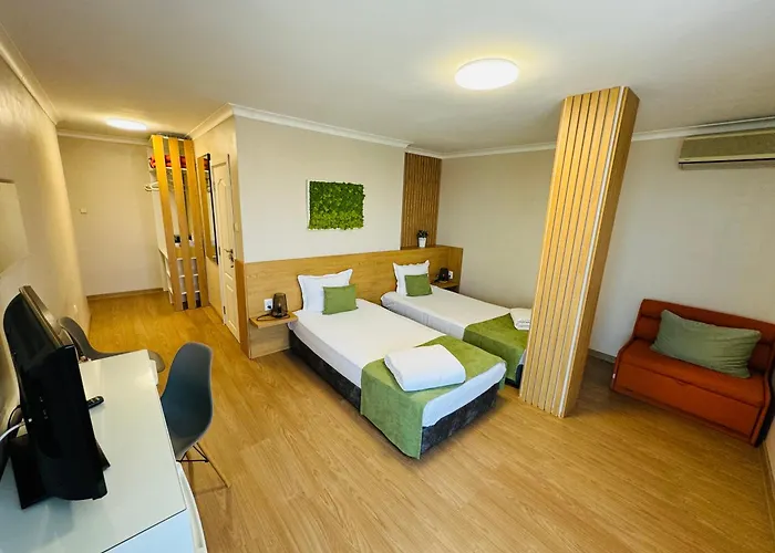 Hotel Amfora 3*